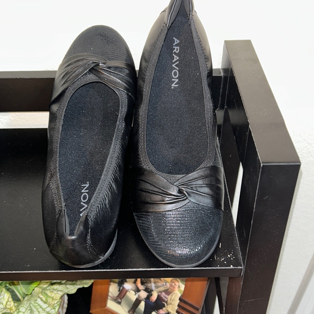 🤩NWOT Aravon by Rockport size 9 black comfort dress shoes
